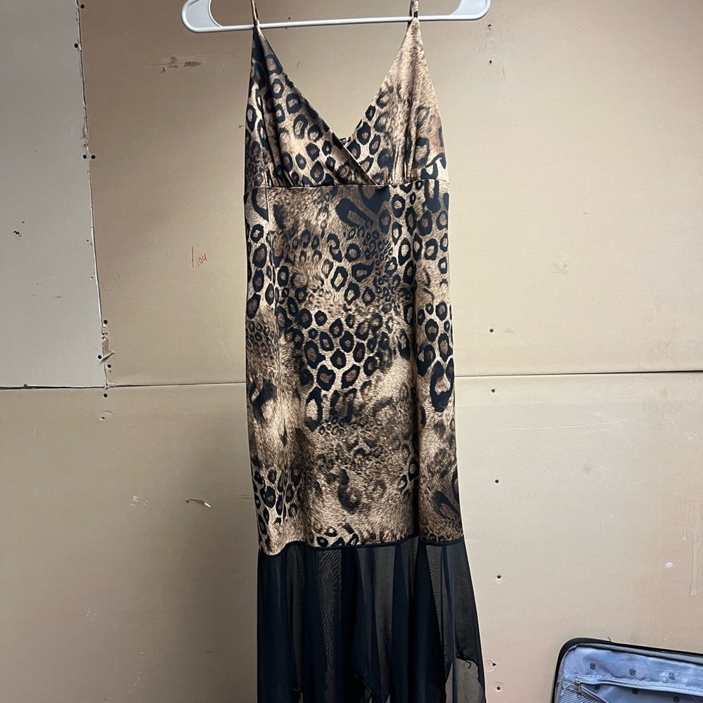 Elegant Leopard Print High-Low Dress with Sheer Black Hem